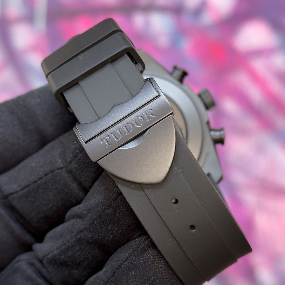 Tudor BlackShield Fastrider Ceramique 42mm 03/2014 ref.M42000CR