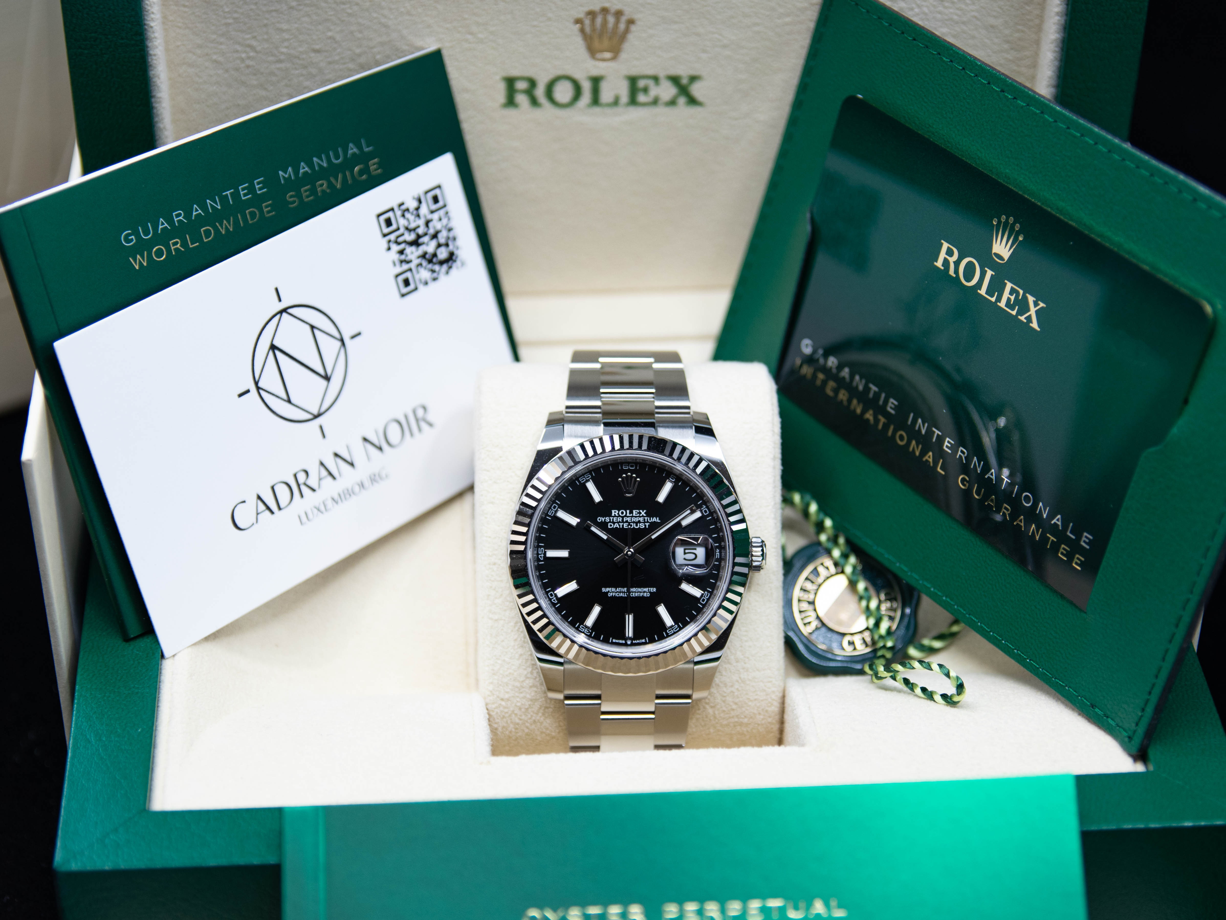 DATEJUST 41MM OYSTER BLACK DIAL 08/2024 ref.126334