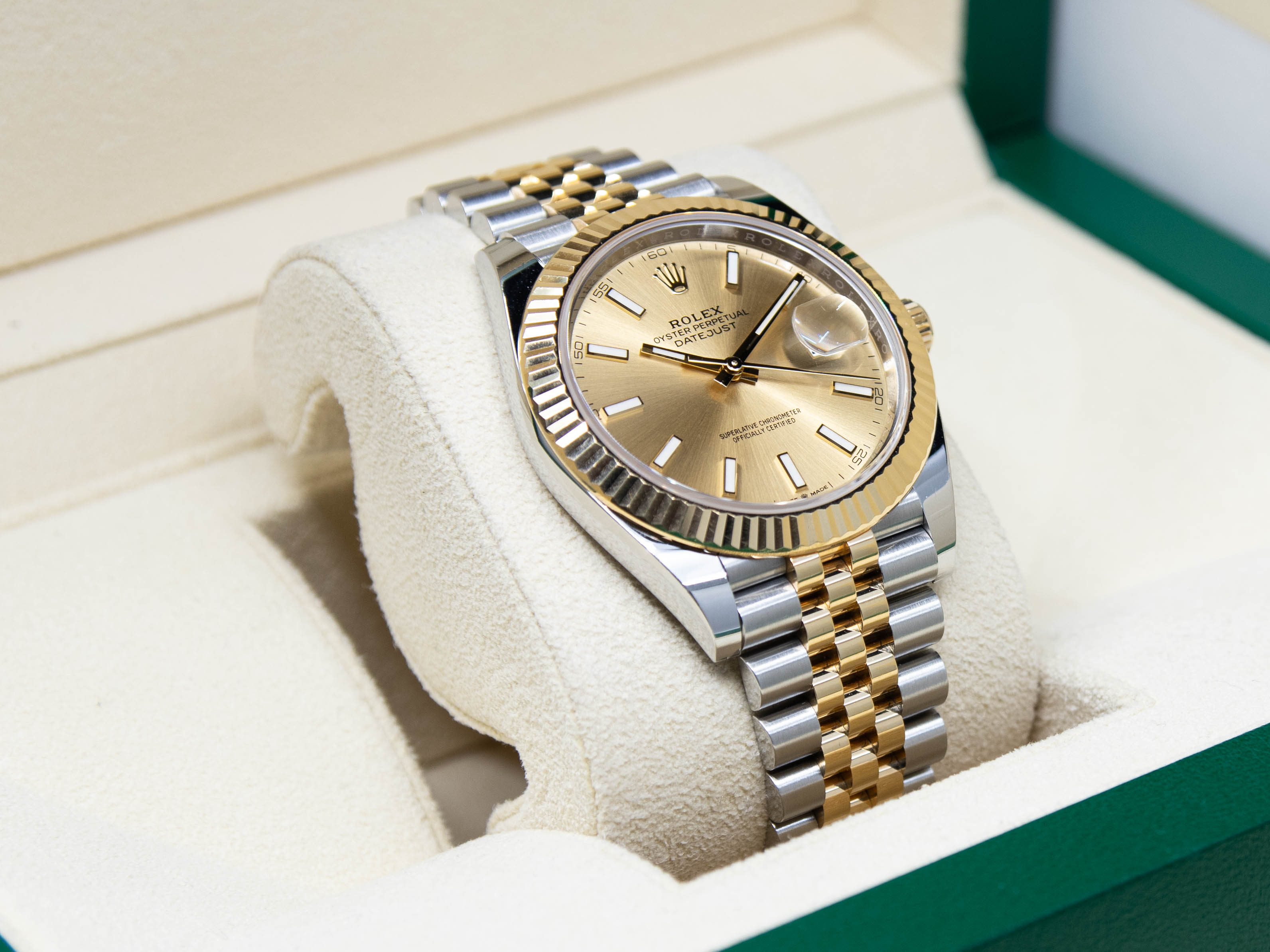 DATEJUST 41MM JUBILEE CHAMPAGNE DIAL 04/2022 ref.126333
