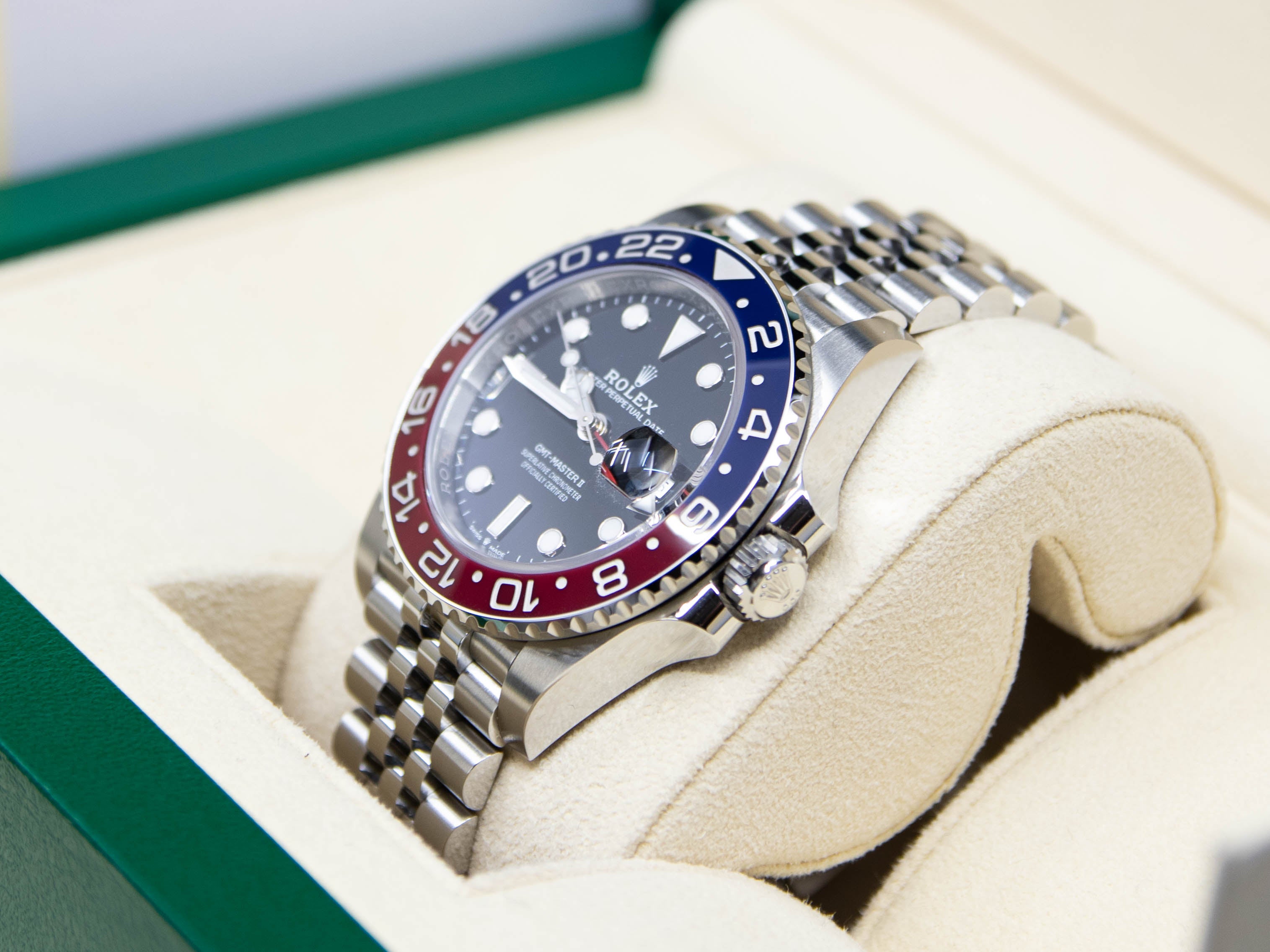GMT Master II "Pepsi" 40mm Stainless Steel new 12/2024 ref.126710BLRO