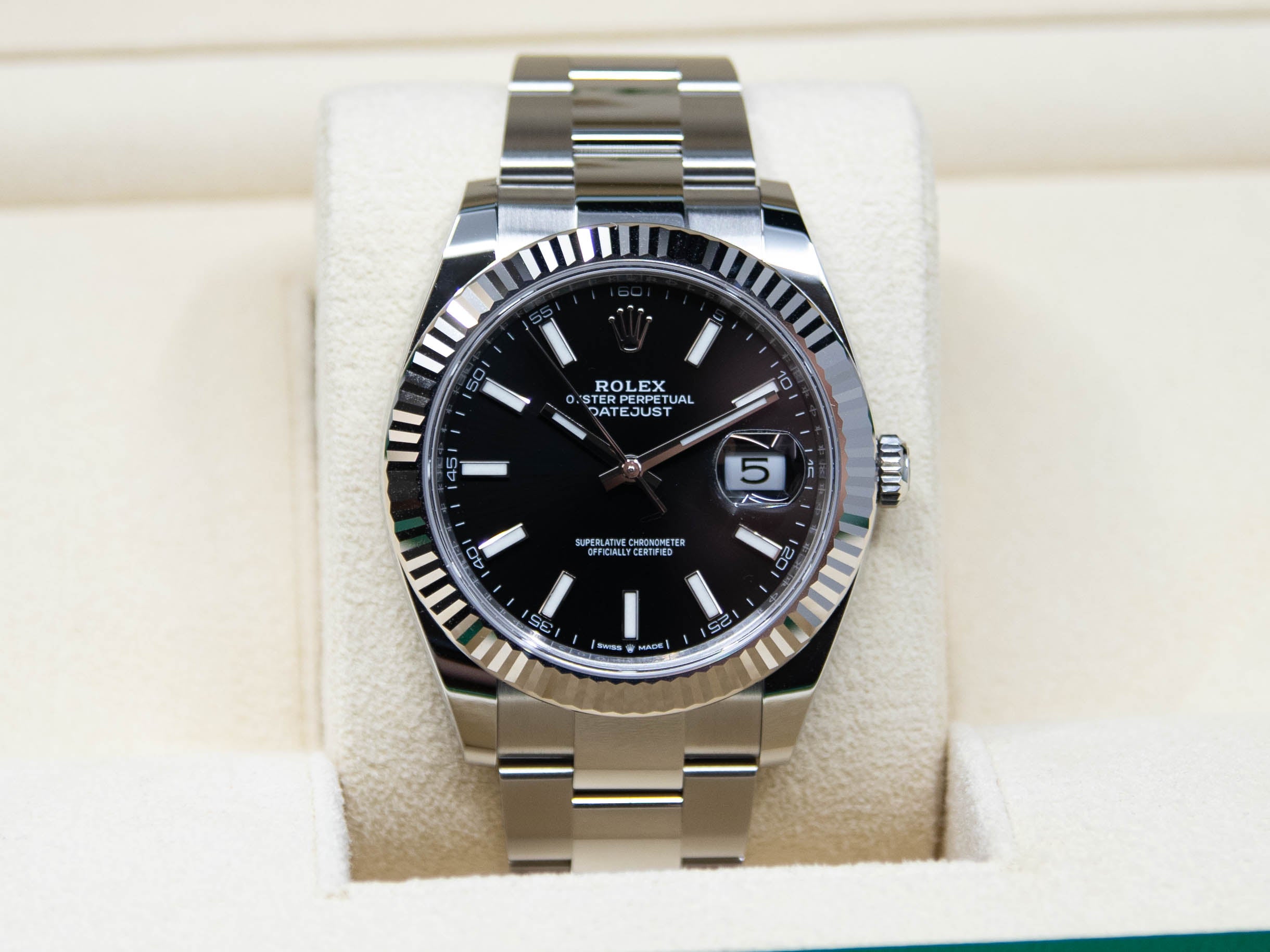 DATEJUST 41MM OYSTER BLACK DIAL 08/2024 ref.126334
