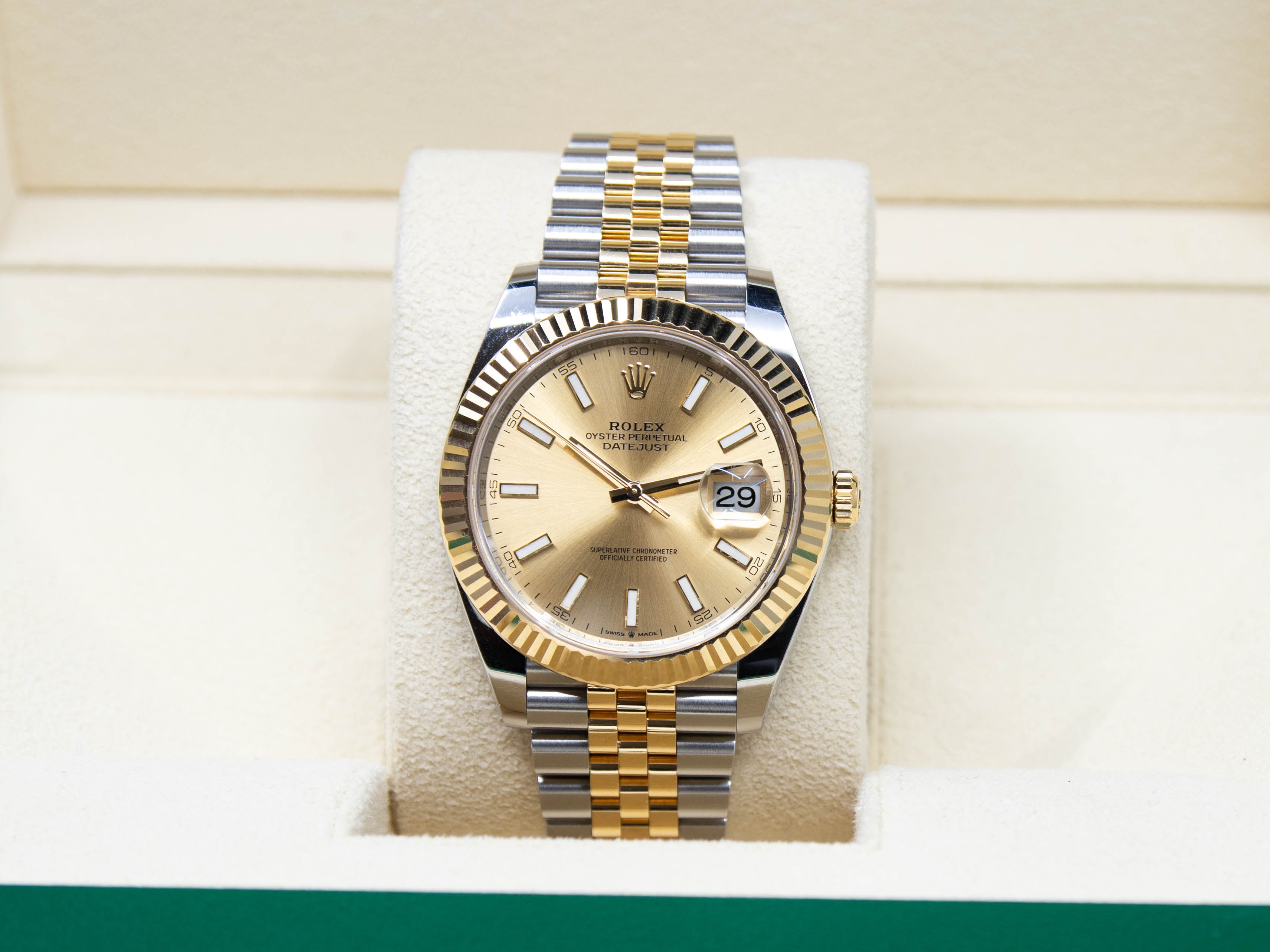 DATEJUST 41MM JUBILEE CHAMPAGNE DIAL 04/2022 ref.126333