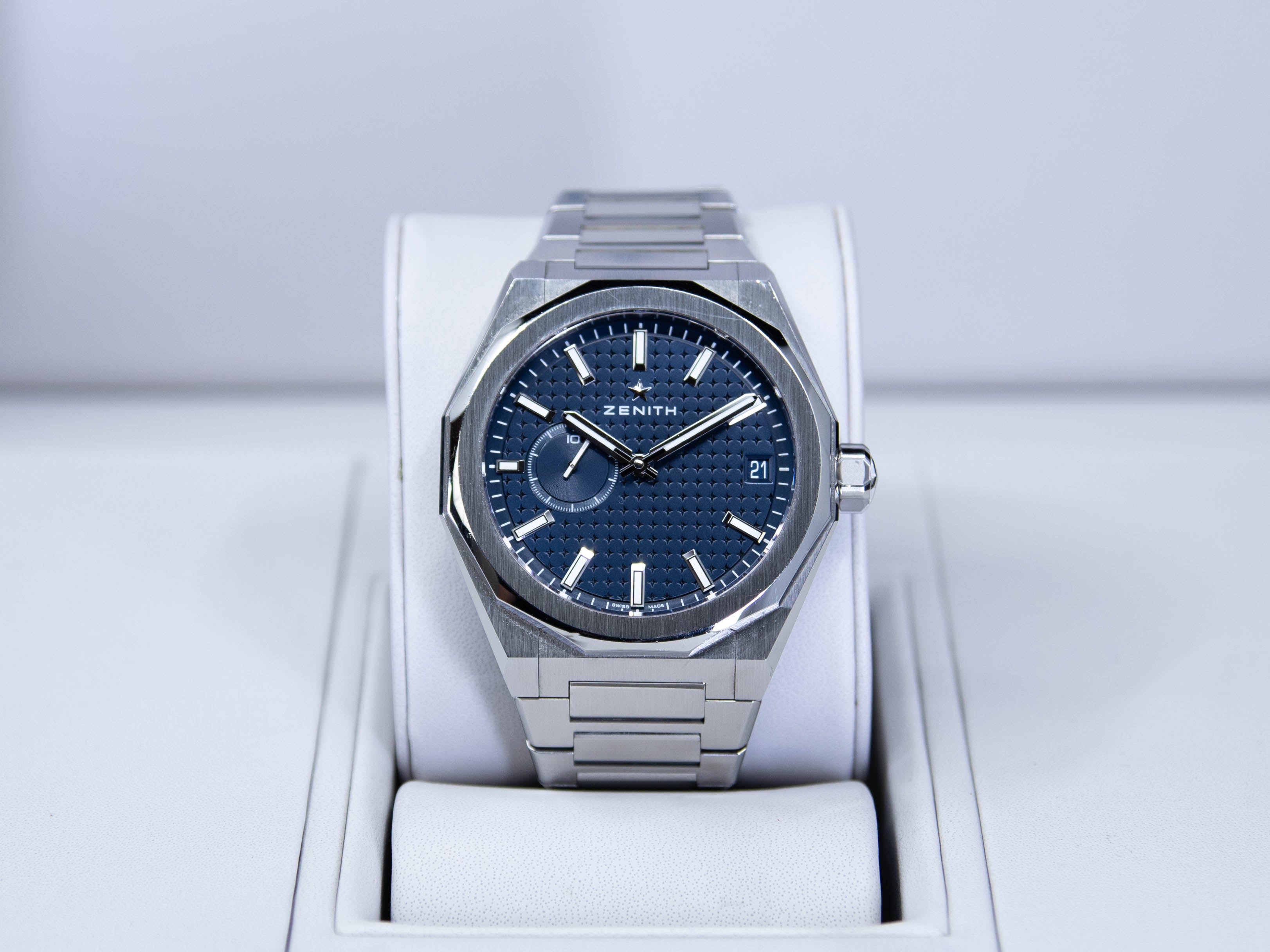Defy Skyline Blue dial 41mm Stainless Steel 12/2022 ref.03.9300.3620/51.I001