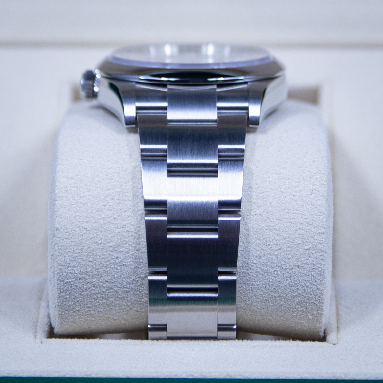 Oyster Perpetual Stainless Steel 2022 ref.126000 - Cadran Noir Luxembourg
