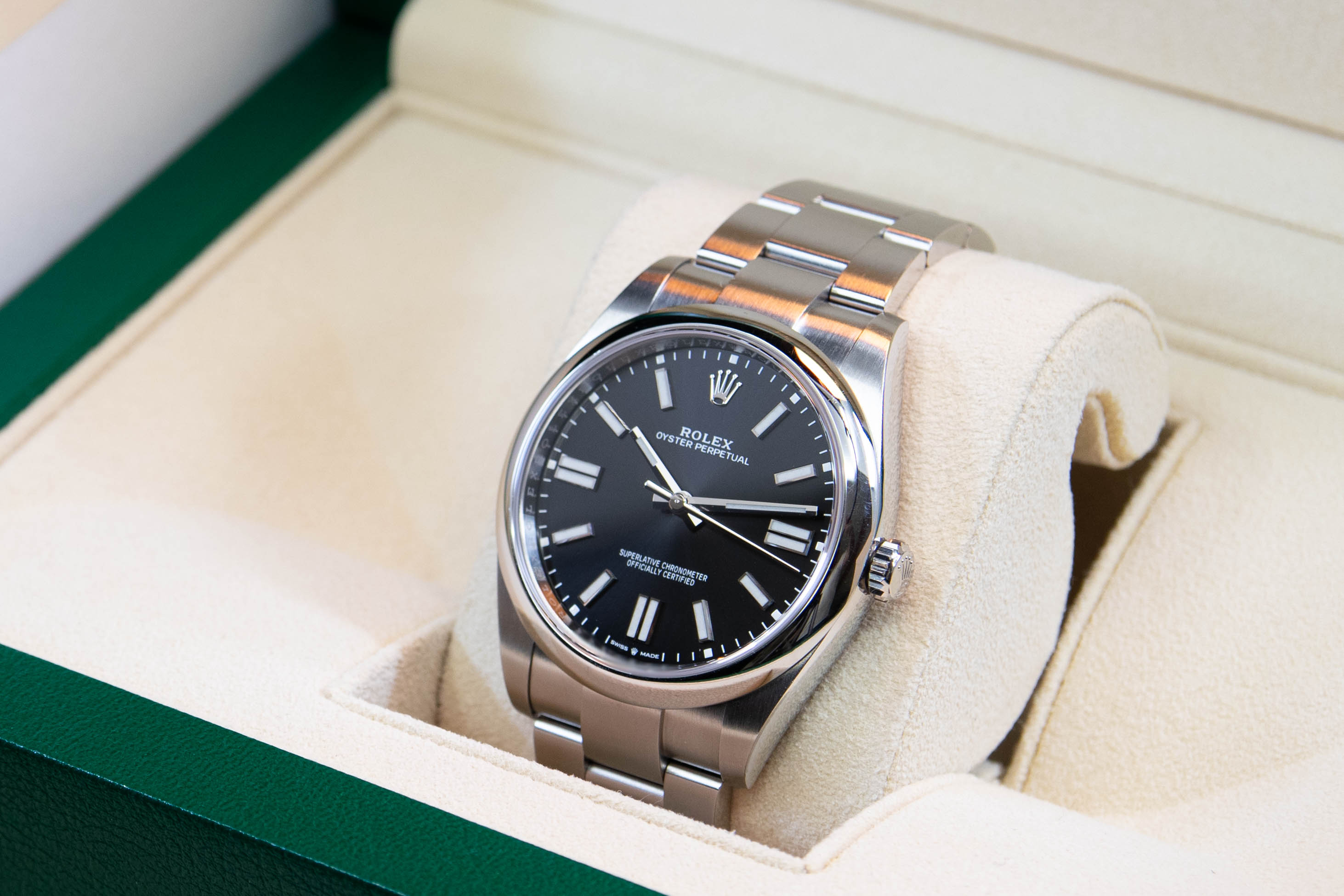 Rolex Oyster Perpetual 41 Black Dial 10/2021 ref. 124300