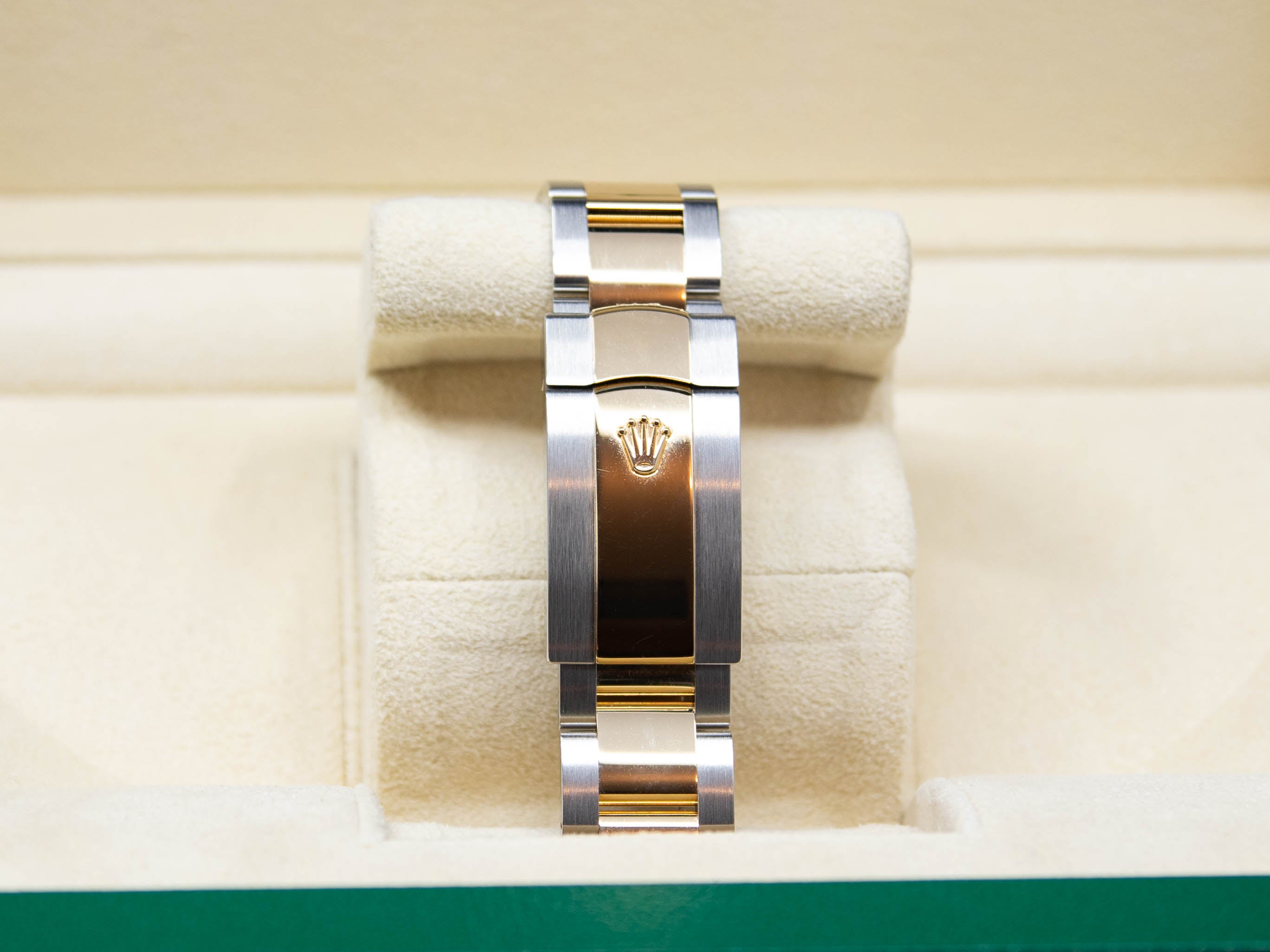 DATEJUST 41MM OYSTER CADRAN ARGENTÉ 11/2024 réf.126333