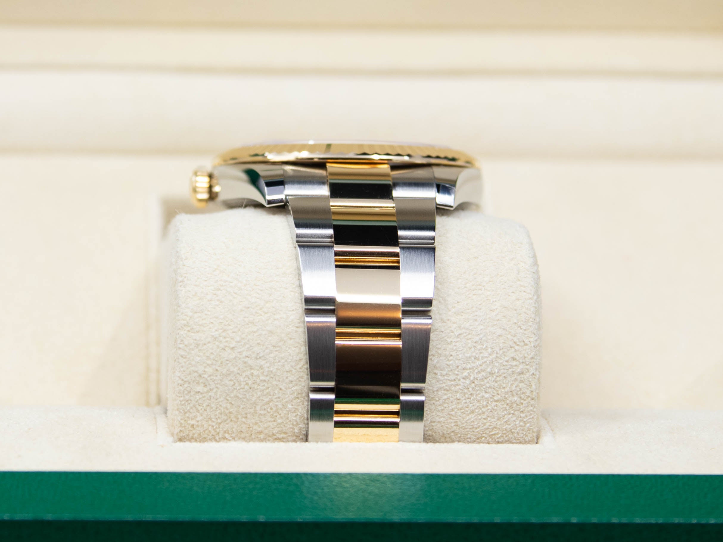 DATEJUST 41MM OYSTER CADRAN ARGENTÉ 11/2024 réf.126333