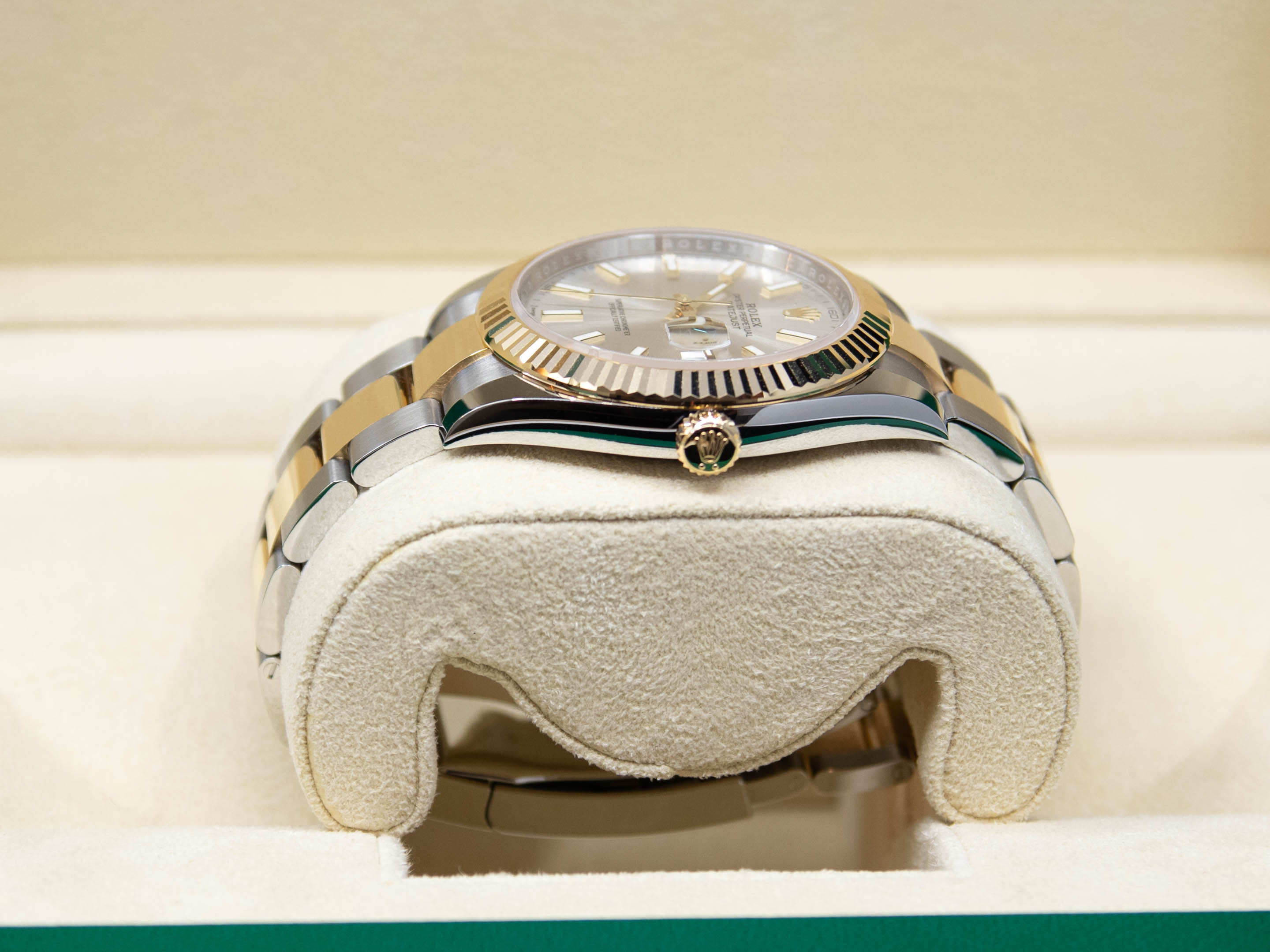 DATEJUST 41MM OYSTER CADRAN ARGENTÉ 11/2024 réf.126333