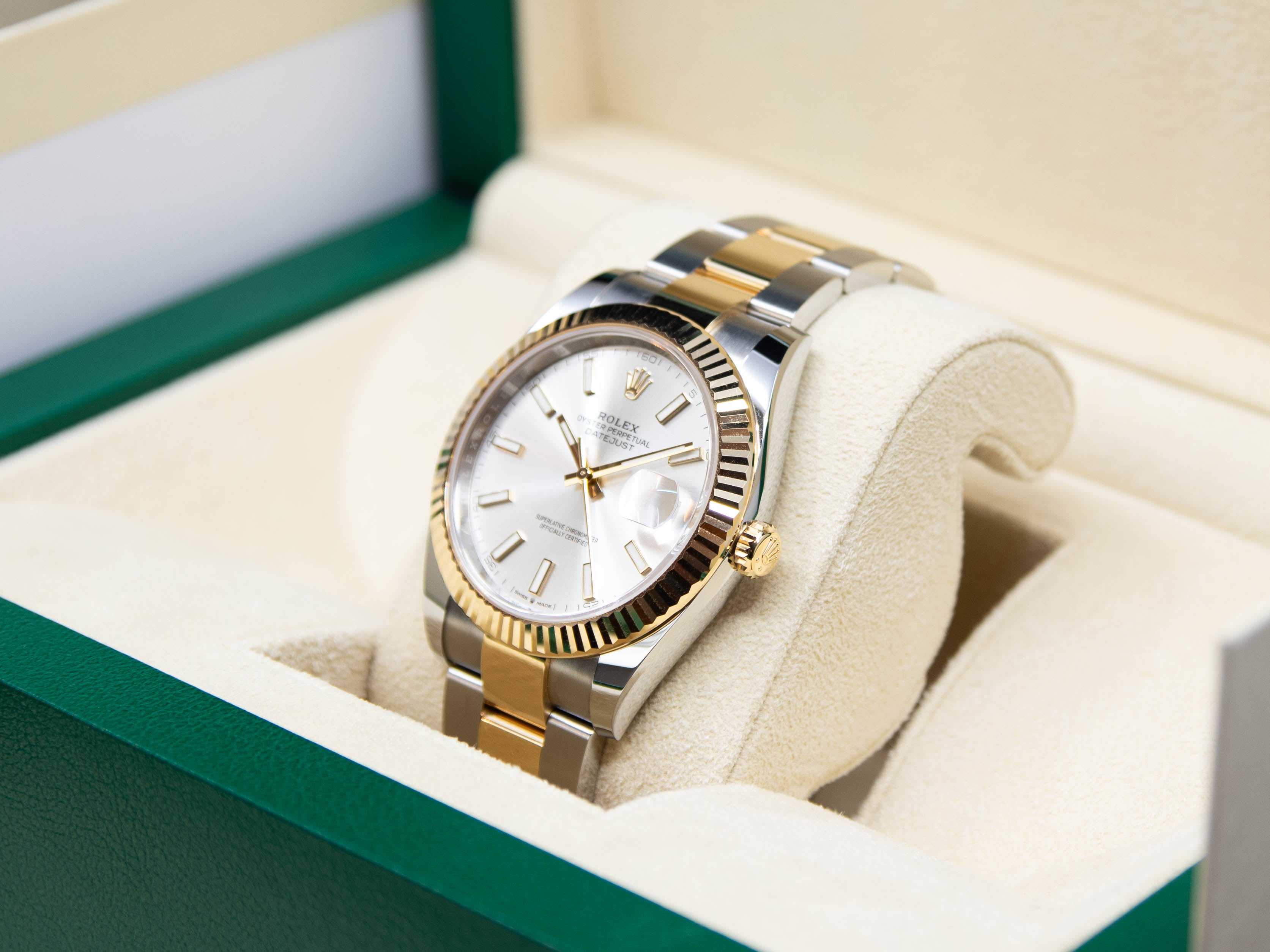 DATEJUST 41MM OYSTER CADRAN ARGENTÉ 11/2024 réf.126333