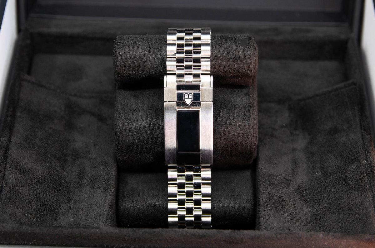 BLACK BAY ONE BLUE DIAL 41MM ref.79680
