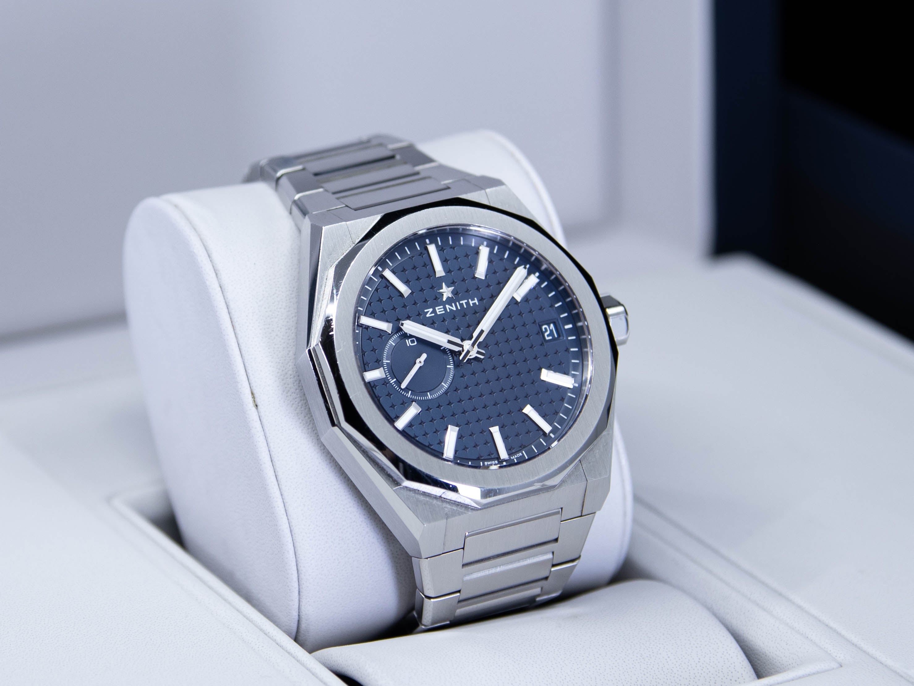 Defy Skyline Blue dial 41mm Stainless Steel 12/2022 ref.03.9300.3620/5