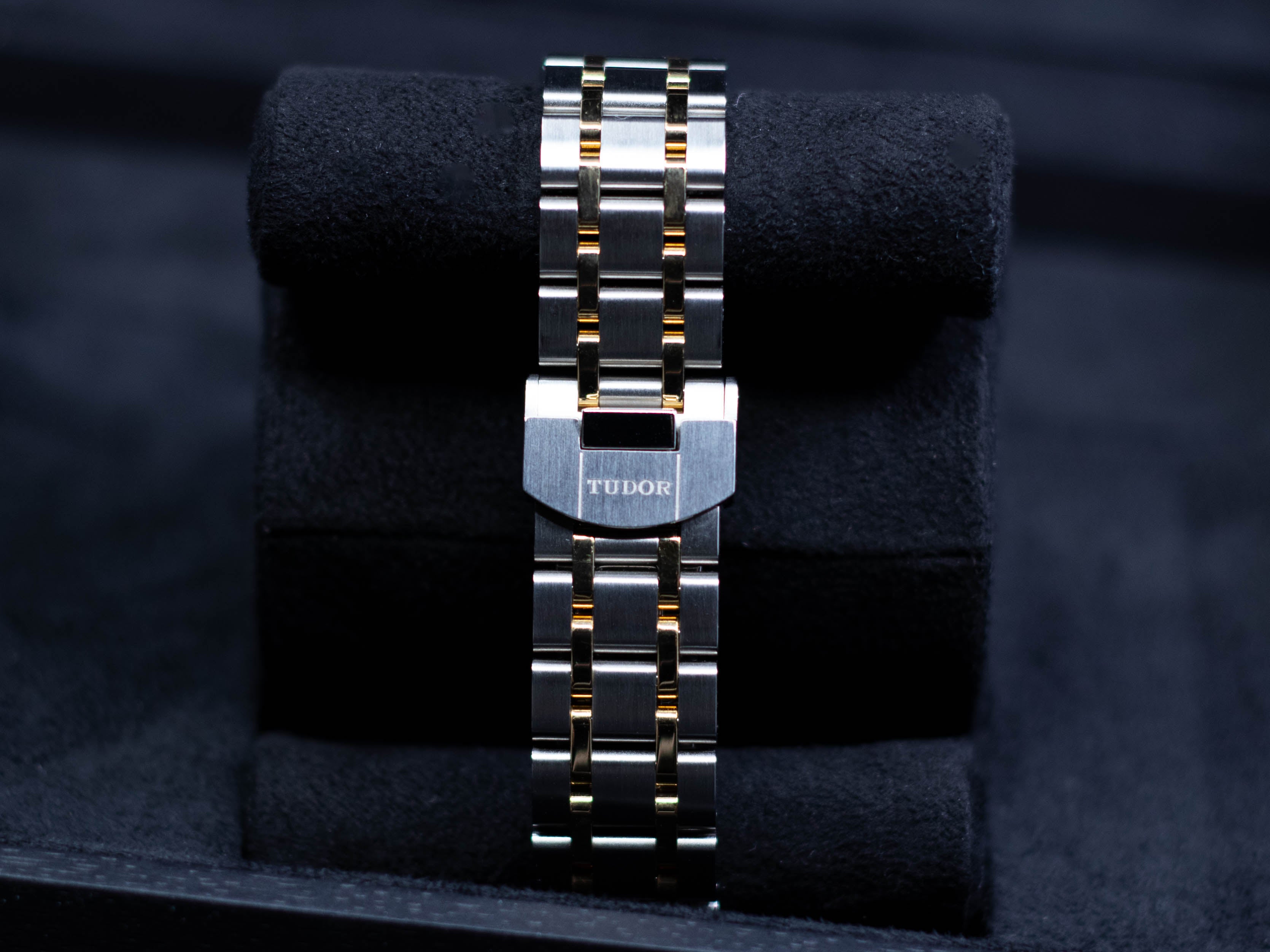 Royal 34mm 06/2024 ref.28403